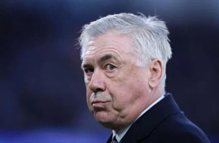 Ancelotti ironiza críticas por atuação contra o Manchester City: nenhuma tristeza dos torcedores.