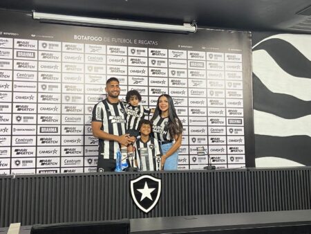 Botafogo oficializa contratação do zagueiro Pablo para reforçar a defesa