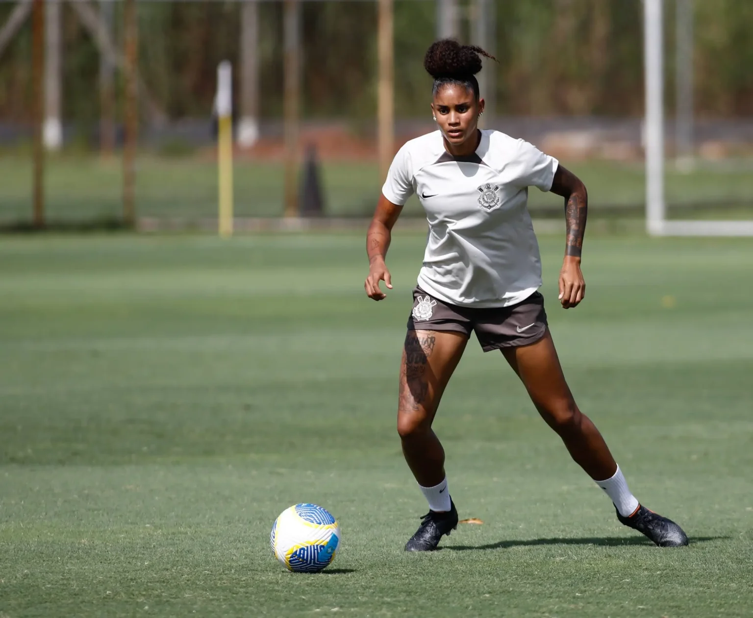 Corinthians transfere zagueira para time dos EUA por R$ 2,5 milhões