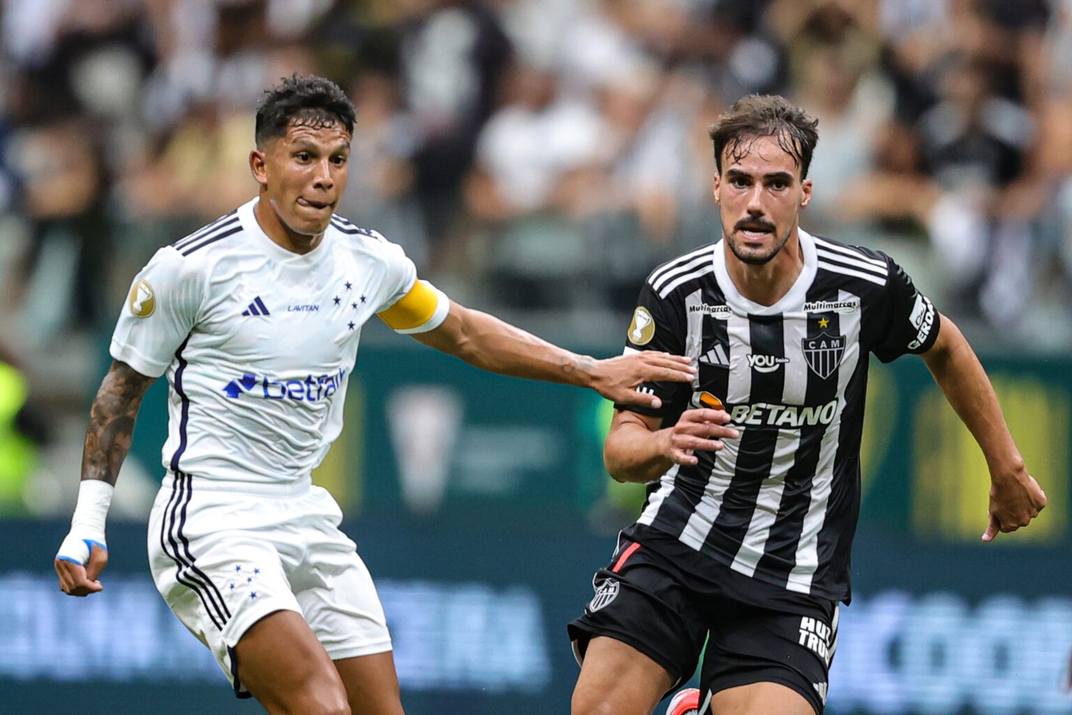 Cruzeiro x Atletico-MG: final do Mineiro comemora 100o classico do seculo