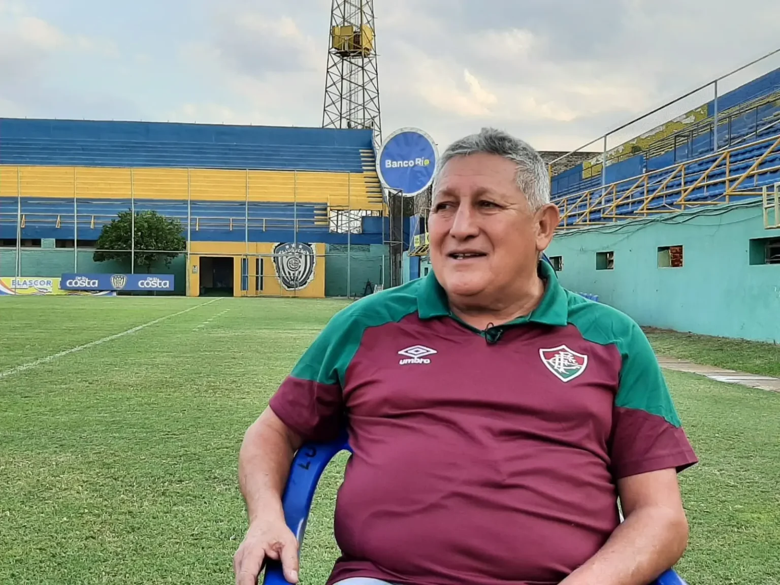 Fluminense viaja na terça-feira para o Paraguai e realizará treinos no estádio do time de Romerito.