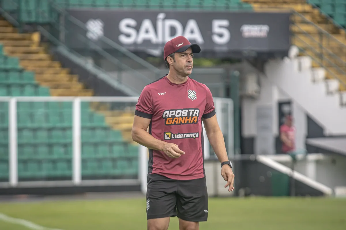 João Burse elogia preparação do Figueirense para a Série C e afirma: Vamos buscar o acesso definitivo!