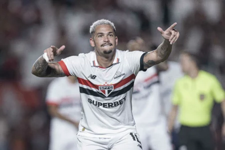 Luciano destaca importância da vitória do São Paulo após semana conturbada com saída de Carpini.