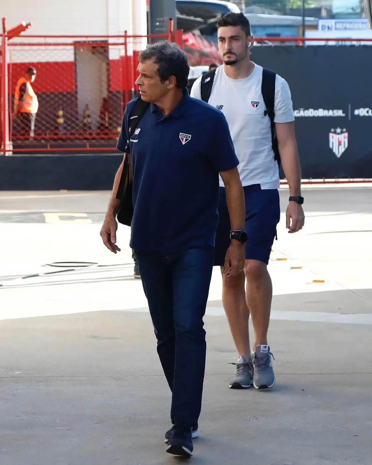 Milton Cruz explica motivos das trocas no São Paulo e dá as boas-vindas a Zubeldía: "Encontrará um time forte".