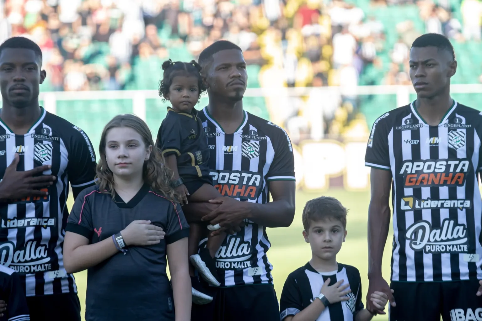 Dupla de volantes contribui em 33% dos gols do Figueirense em 2021: parceria essencial