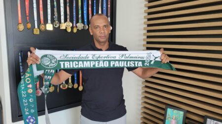 Pai de Estêvão do Palmeiras é informado da titularidade em viagem e celebra com bom humor após gol marcado: “Até que enfim”