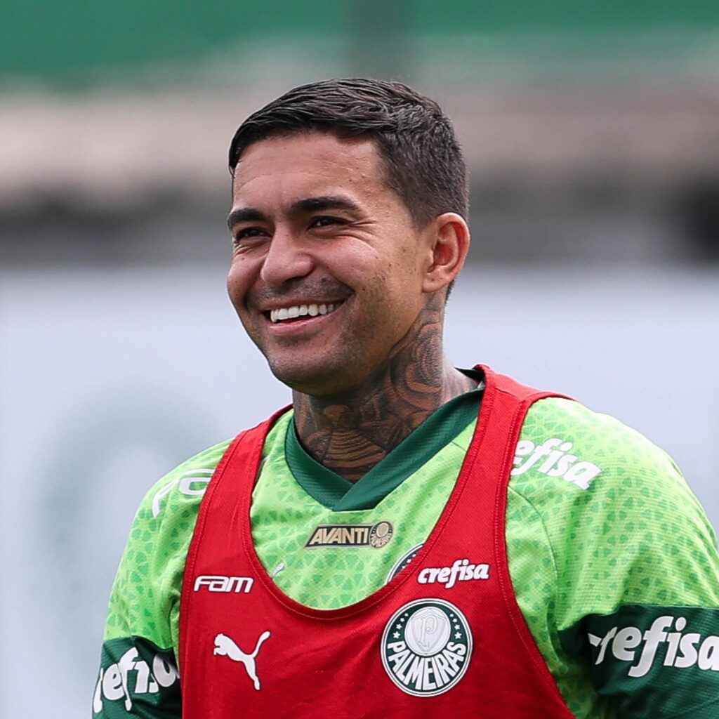 Recuperação de Dudu avança no Palmeiras; poupados treinam após vitória no Brasileirão