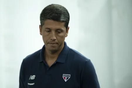 Thiago Carpini é demitido do São Paulo: saiba mais detalhes sobre a saída do treinador do clube.