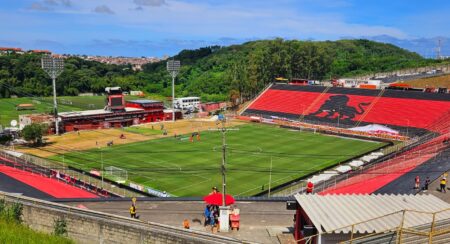 Vitória x Palmeiras: onde assistir ao vivo, horário, escalações e tudo sobre o confronto