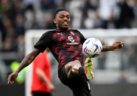 Al-Hilal planeja pagar R$ 500 milhões por Rafael Leão, revelação do Milan