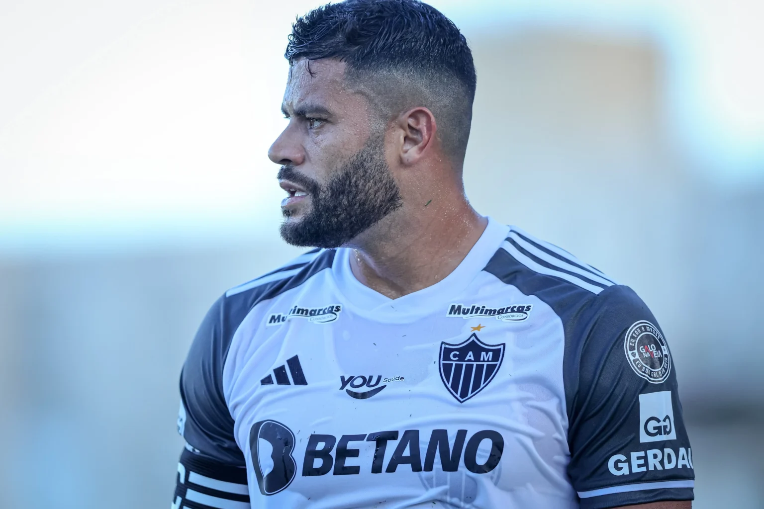 Atlético-MG: Hulk, o maior goleador do Brasileirão desde 2021, comemora 100 jogos no torneio; veja detalhes.