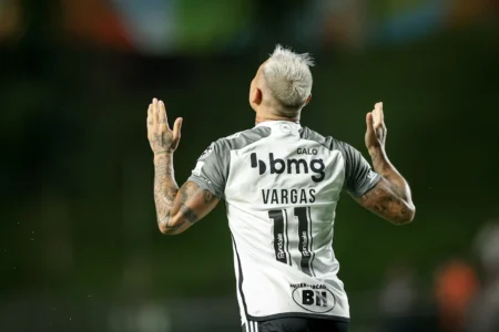 Atletico-MG: Vargas assume artilharia do Brasileirao e entra no top-3 de estrangeiros do clube.