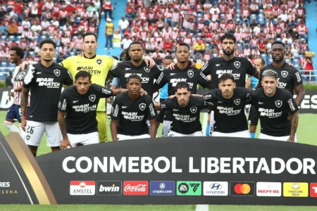 Botafogo cria chances para vencer Junior, mas time misto compromete Artur Jorge