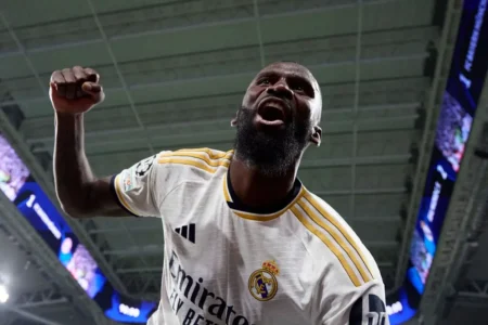 Conheça Rüdiger, o zagueiro decisivo que levou o Real Madrid à final da Champions