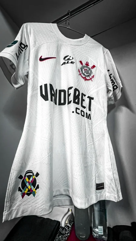 Corinthians fecha acordo de patrocínio para a barra frontal da camisa até o fim de 2022: confira os valores