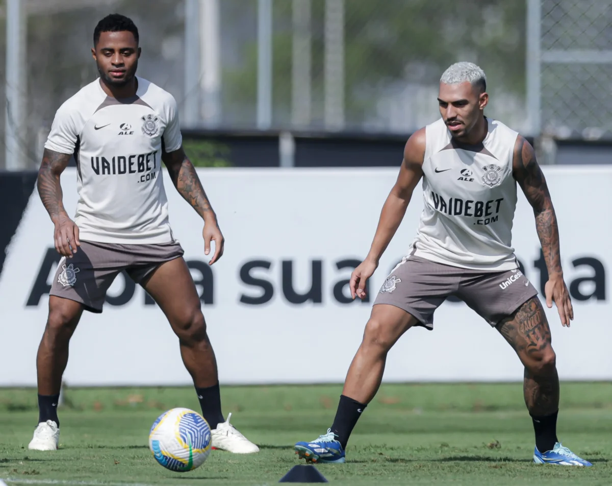 Corinthians prepara treino de finalizações e Matheuzinho será novidade em jogo da Sul-Americana