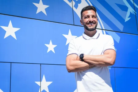 Edu Dracena é anunciado pelo Cruzeiro como novo membro da diretoria e explica sua função no clube