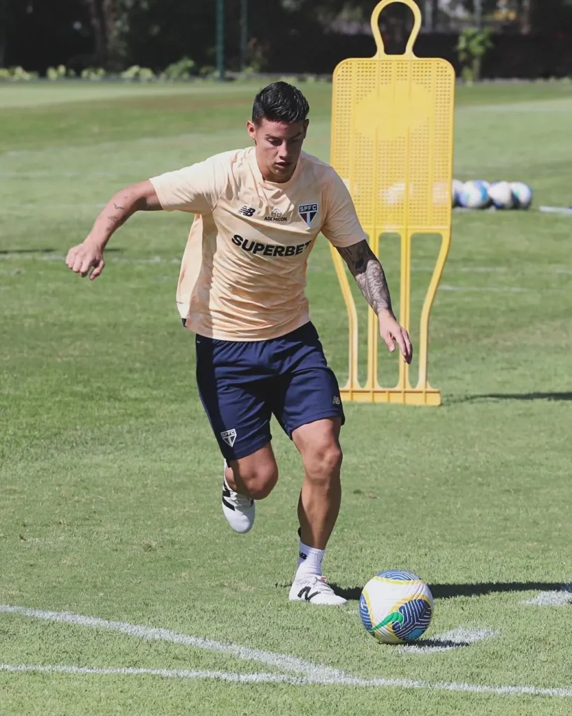 Entre recados e incertezas: James Rodríguez vai à Copa América em baixa com Zubeldía no São Paulo - Análise e Perspectivas