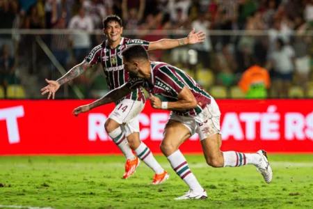 Fluminense: Renato Augusto com dores no joelho e Lelê passa por cirurgia