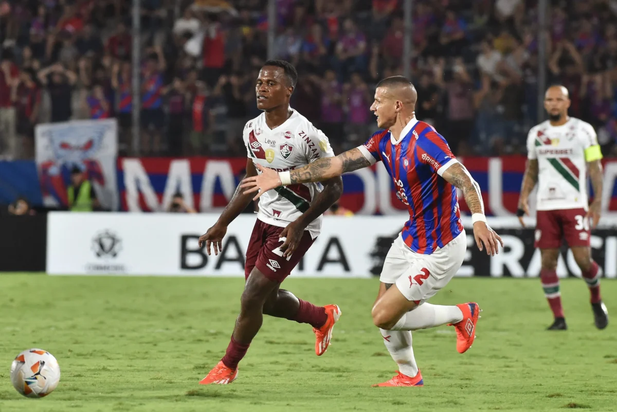 Fluminense busca ampliar sua maior série invicta na Libertadores contra o Colo-Colo