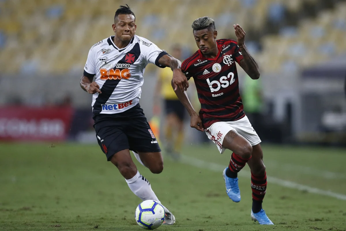 Guarin, ex-Vasco, revela luta contra alcoolismo: "Bati nas portas do inferno"