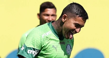 Palmeiras se aproxima das voltas de Dudu e Bruno Rodrigues como reforços cruciais.
