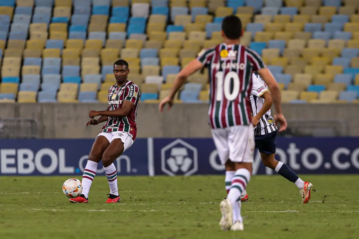 Recuperado de lesão, Marlon retorna aos gramados pelo Fluminense no último mês de empréstimo