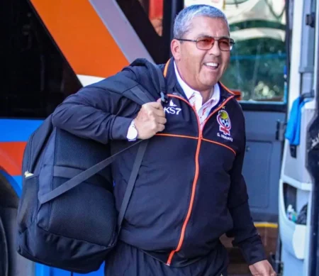 Técnico do rival do São Paulo está há sete anos no cargo; Tricolor teve 11 treinadores no período