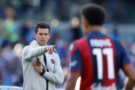 Thiago Motta conduz Bologna de volta à Champions League após 59 anos.