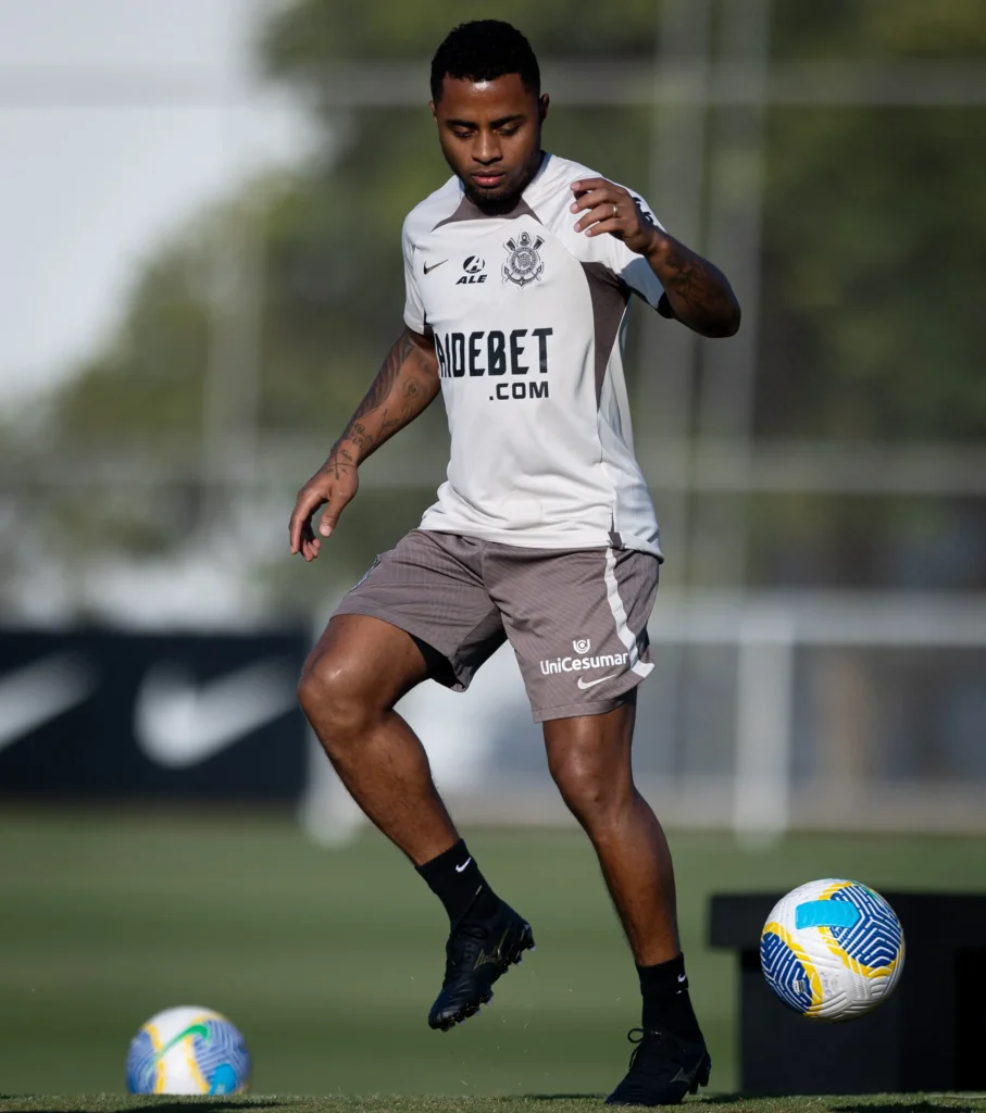 Corinthians se reapresenta: Palacios e Pedro Henrique seguem como dúvida para próximo jogo