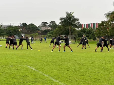 Criciúma aproveita pausa para realizar jogos-treino e manter ritmo de jogo