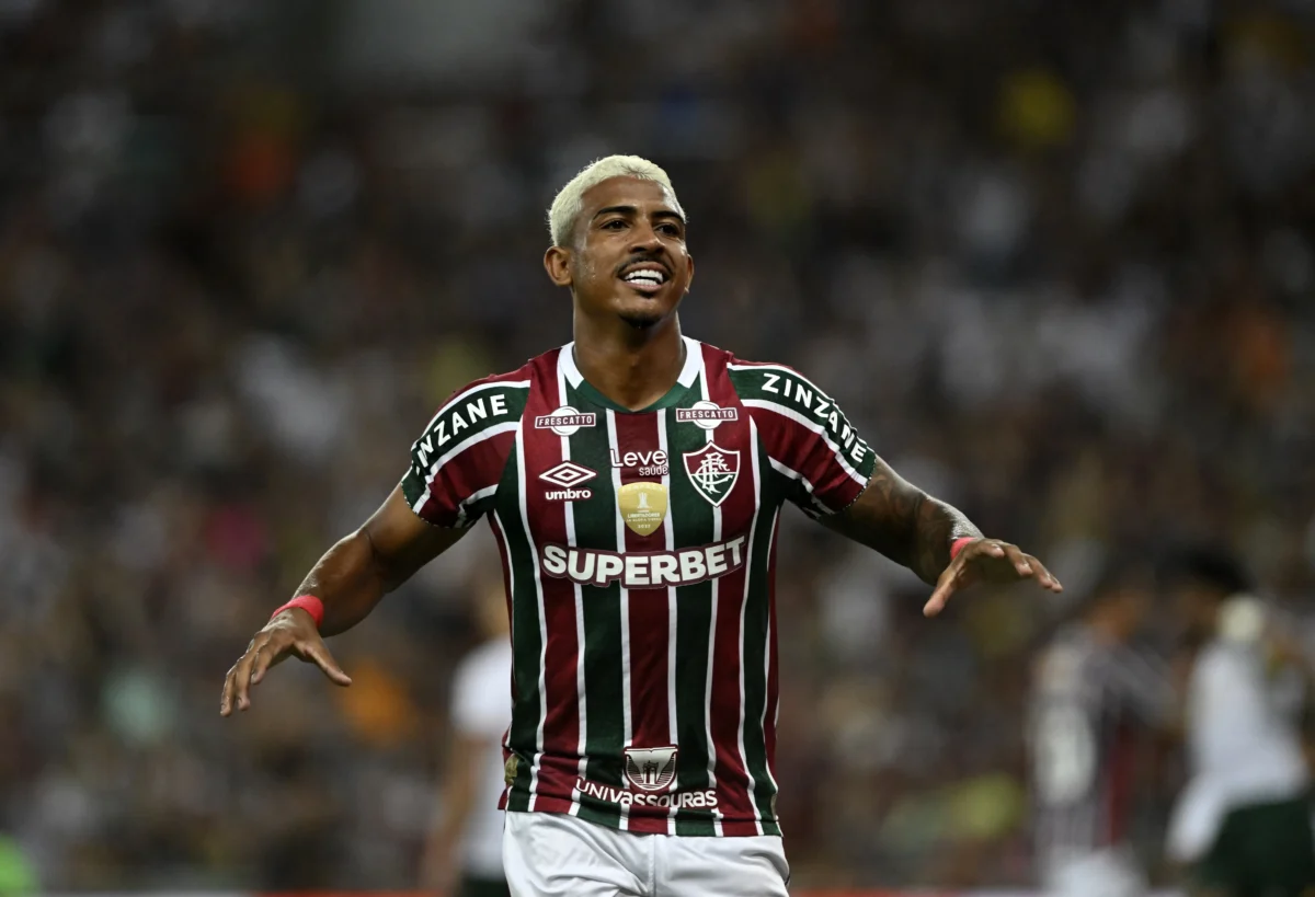 Fluminense confia em John Kennedy e projeta retorno do jogador após afastamento