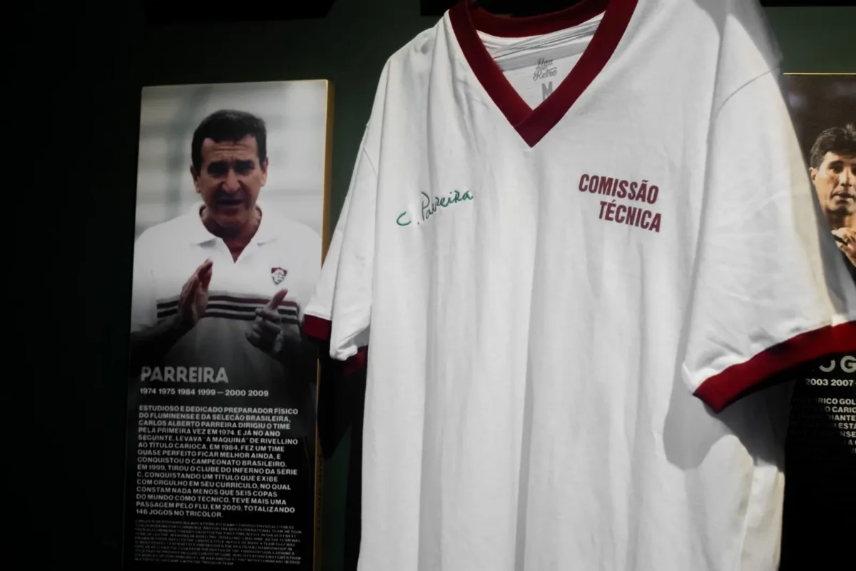 Fluminense lança camisa retrô em homenagem a Parreira, técnico campeão brasileiro de 1984