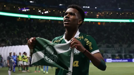 Por que o Palmeiras deve vender Estêvão acima da multa e pode arrecadar até R$ 110 mi