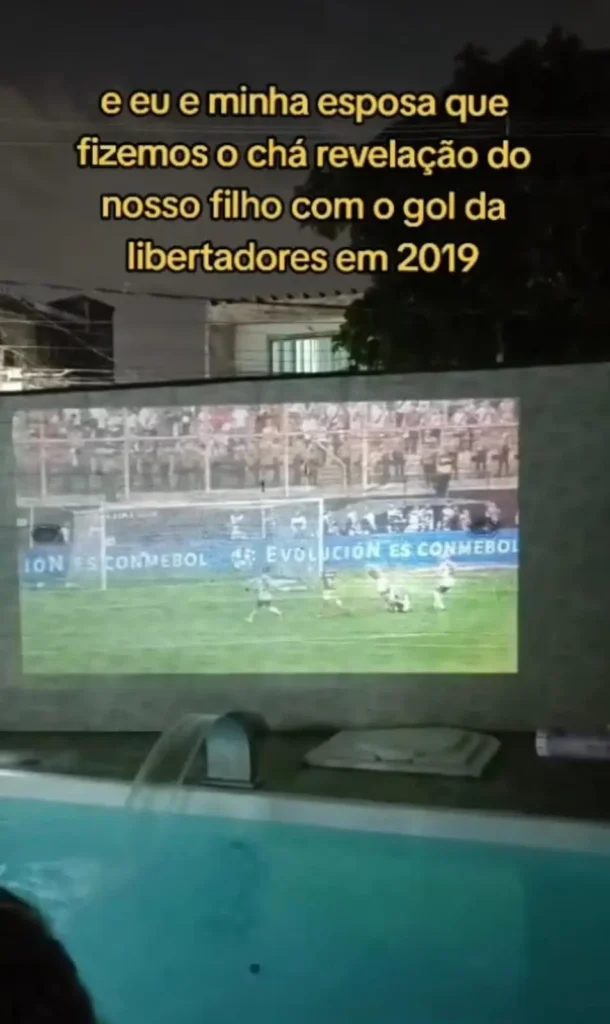 Torcedor do Flamengo realiza chá revelação com gol decisivo da Libertadores de 2019; confira o momento emocionante.