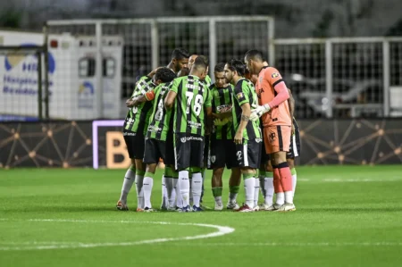 América-MG encerra a rodada como líder da Série B do Brasileirão