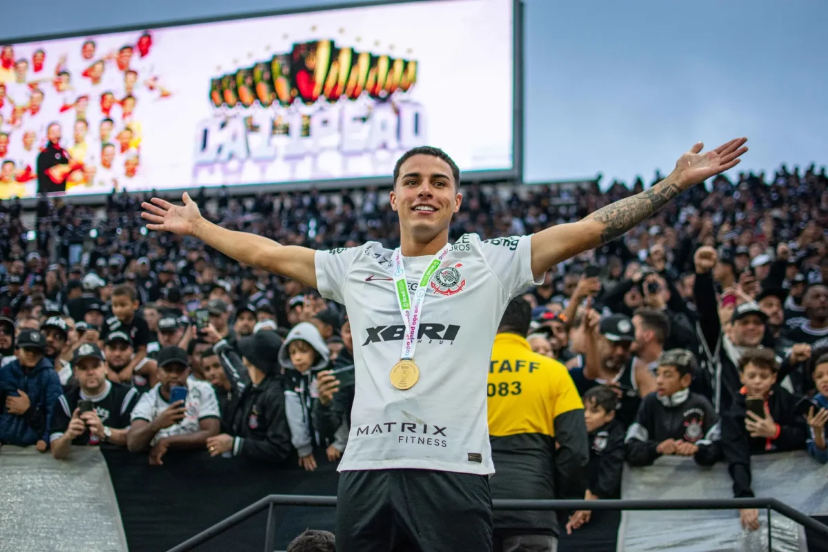 Atacante campeão da Copa São Paulo desabafa ao sair do Corinthians: Fui proibido de treinar com a bola