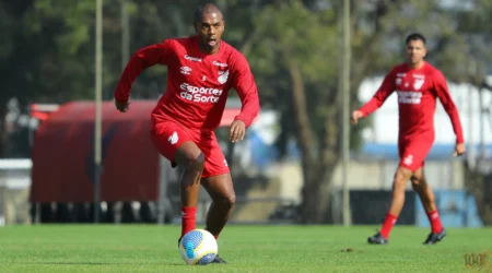 Athletico convoca jogadores, Fernandinho retorna e clube realiza jogo-treino nesta sexta-feira.