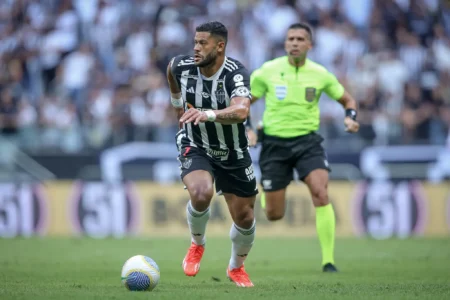 Atlético-MG confirma contusão na coxa de Hulk: veja detalhes da lesão