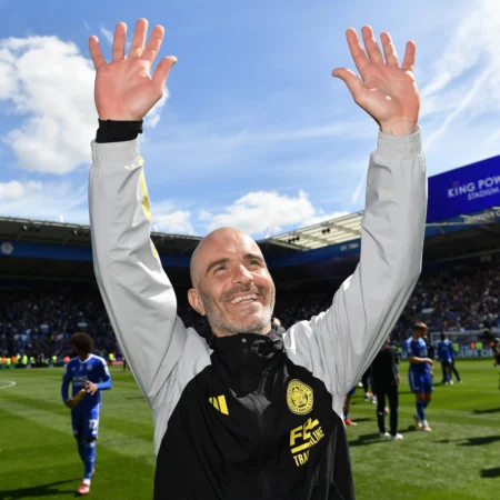 Chelsea anuncia Enzo Maresca como novo técnico, ex-auxiliar de Guardiola