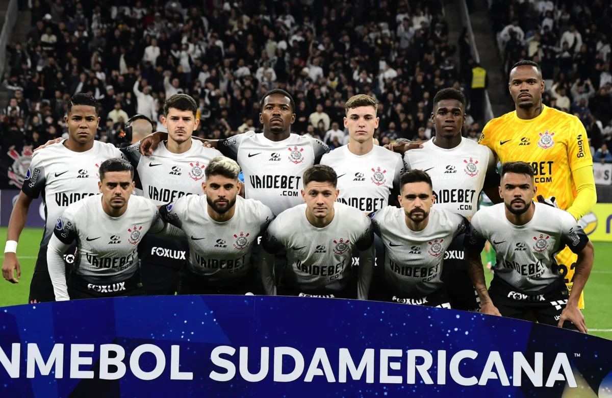 Com Inter classificado, Corinthians pode ter caminho só de brasileiros na Sul-Americana; confira os cenários.