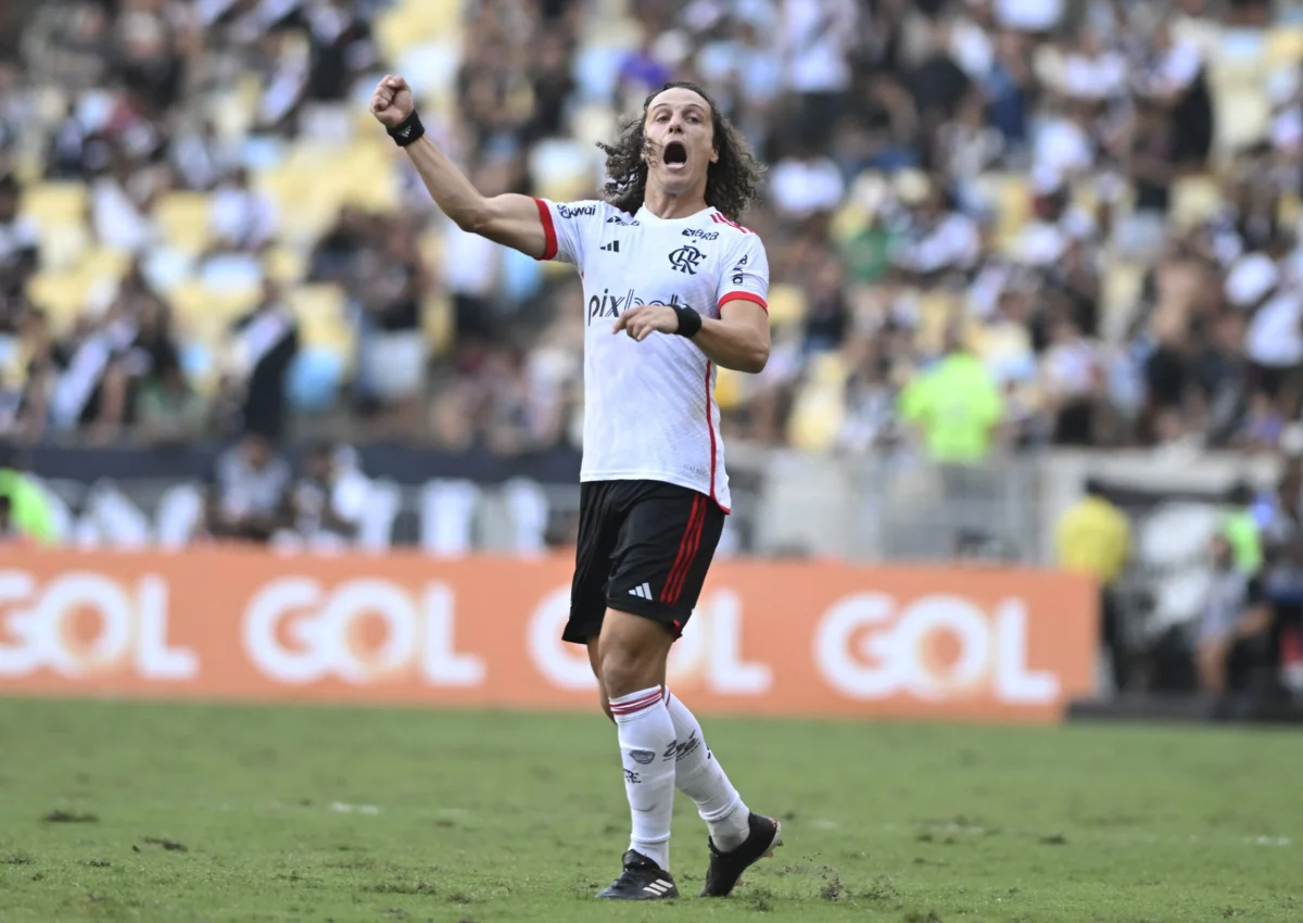 David Luiz, do Flamengo, se emociona com título de Rodinei na Europa: "Mais emocionante do que quando ganhei"