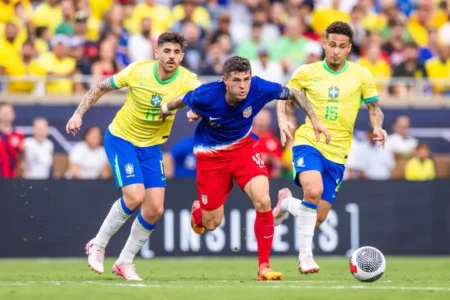 Defesa preocupa a Seleção antes da Copa América: "Longe do desempenho desejado"