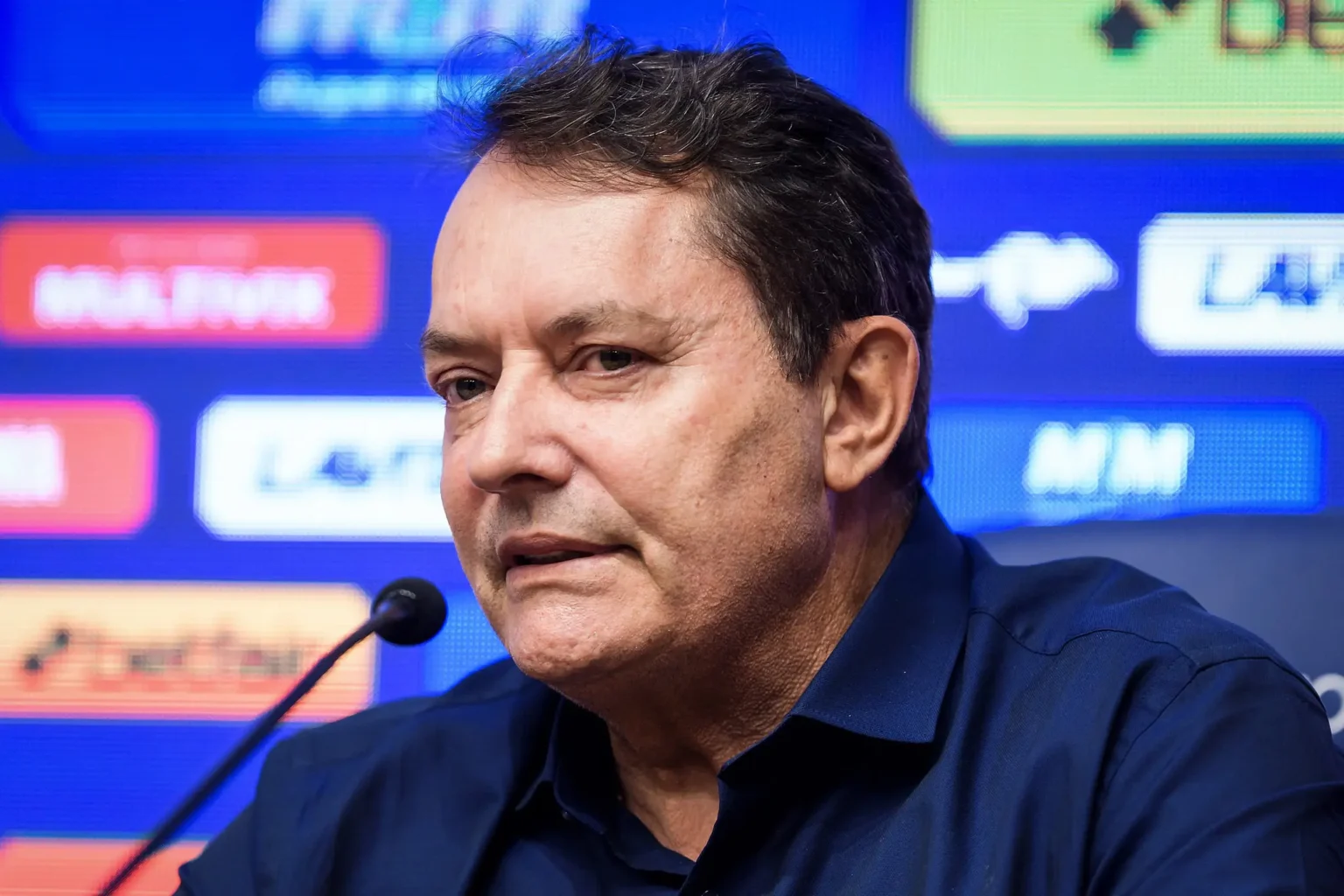 Dono do Cruzeiro revela propostas de patrocínio e critica comissão no futebol: "Melhor negócio do mundo" - Entrevista exclusiva