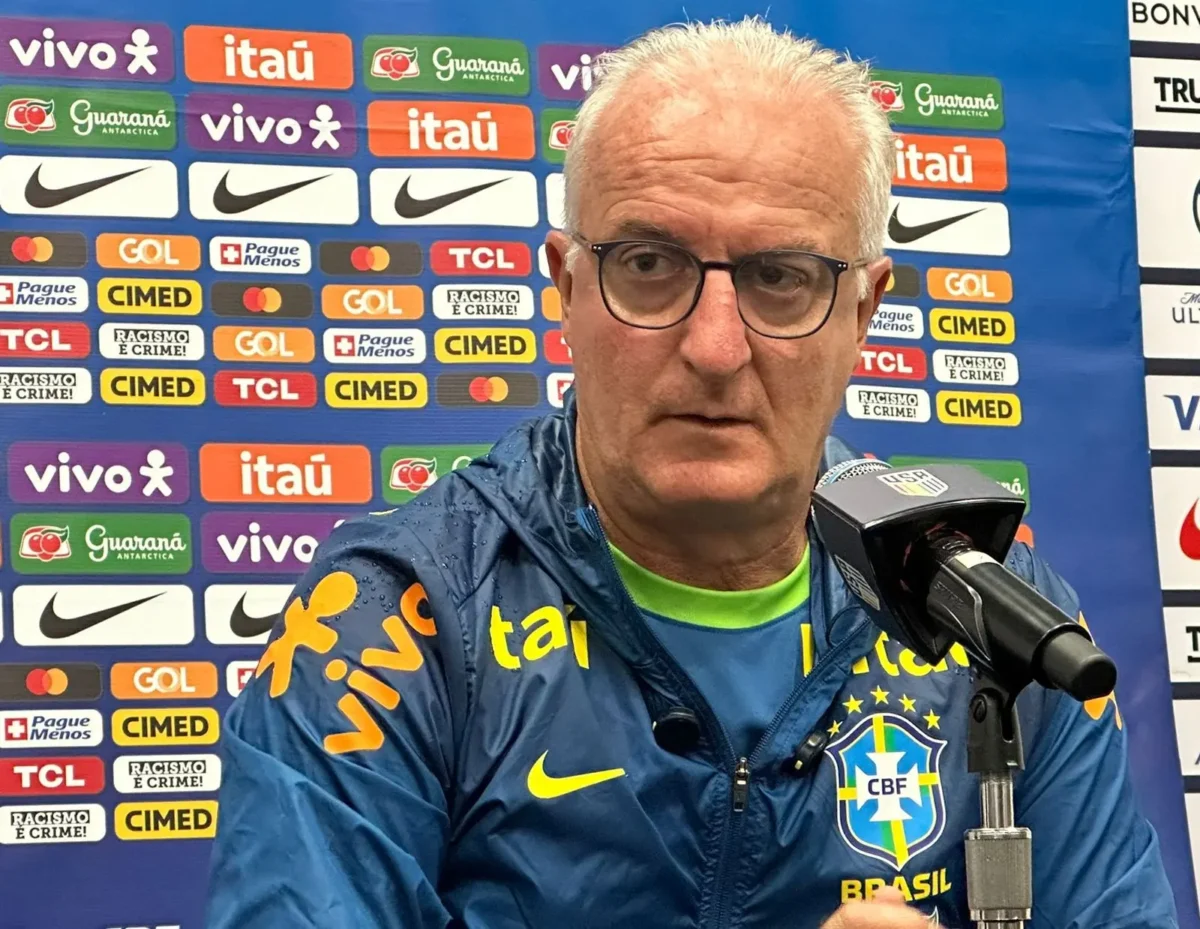 Dorival explica razões para não escalar Endrick como titular da Seleção e alerta sobre importância de evitar erros fatais