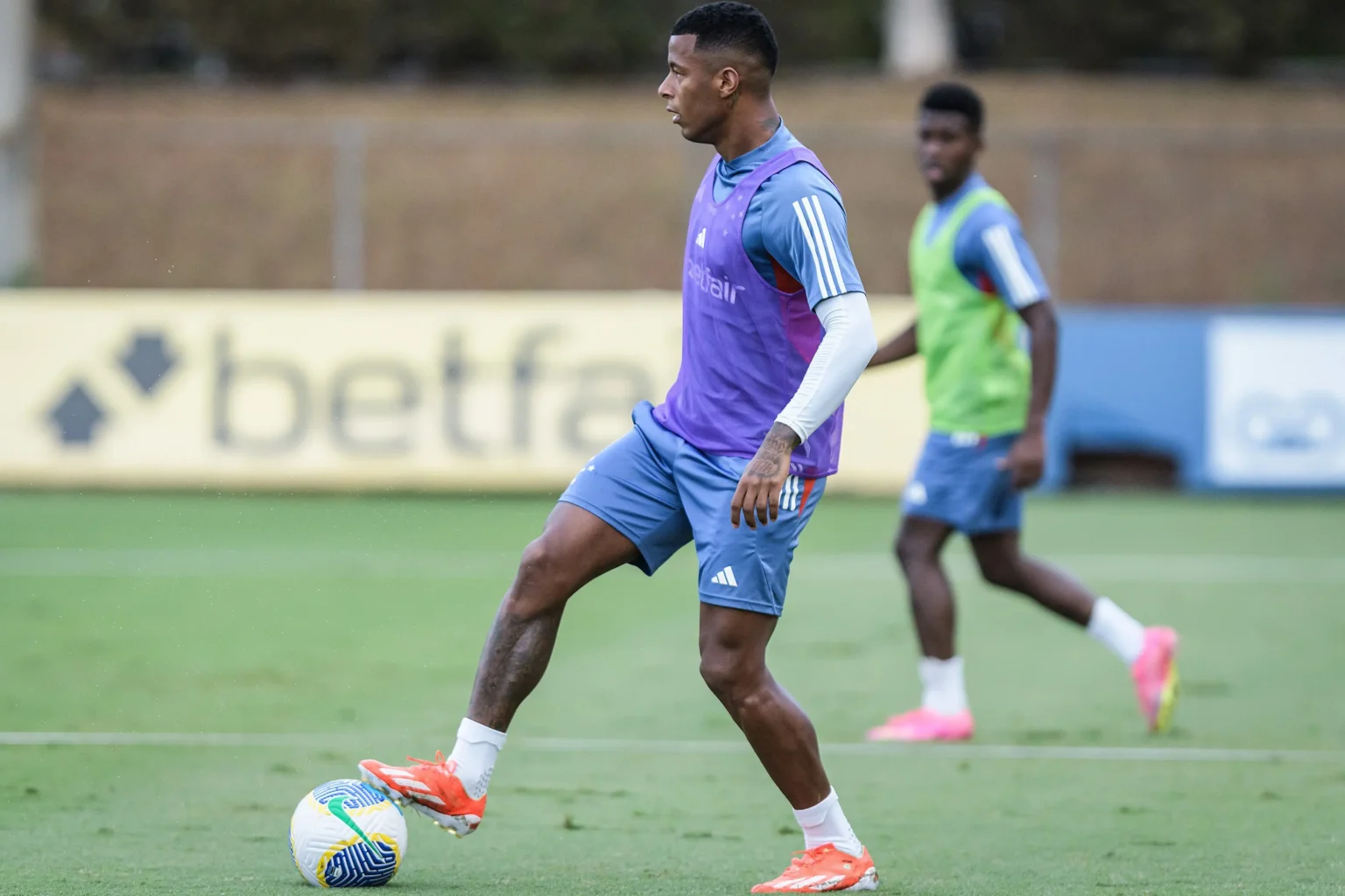 Escalação do Cruzeiro: Arthur Gomes está fora do jogo contra o Cuiabá; veja a provável formação da equipe