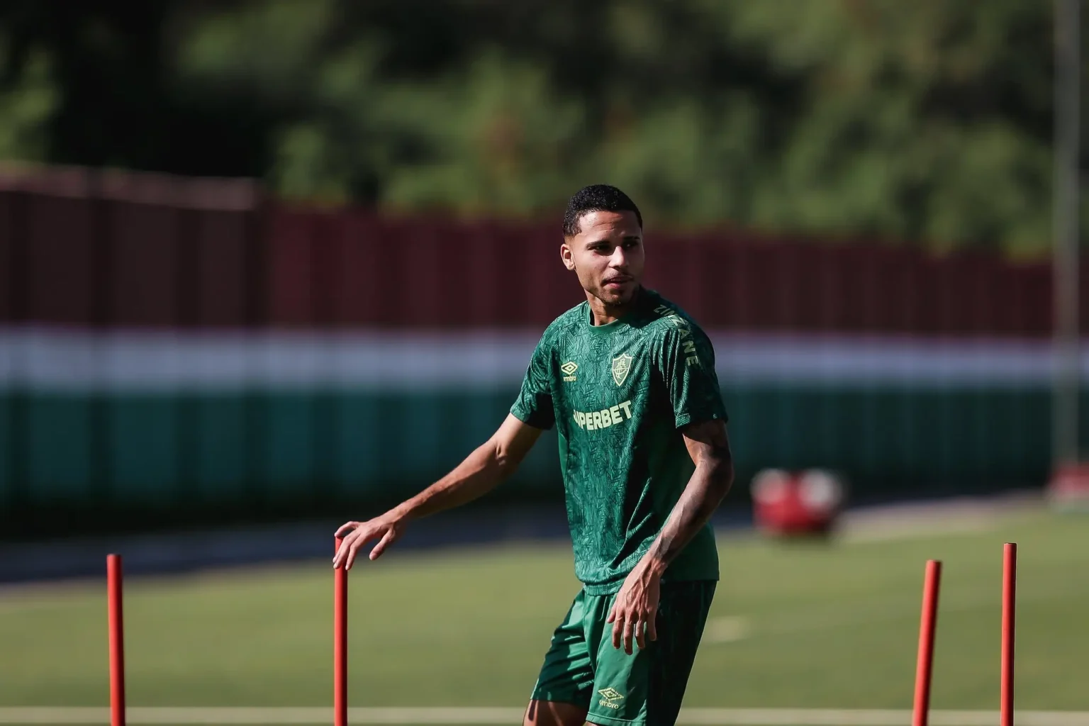 Fluminense: Alexsander substituirá Martinelli, suspenso, contra o Atlético-GO