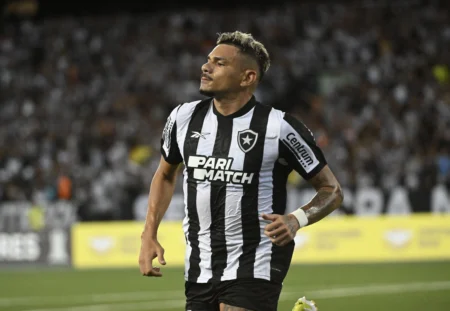 José Nilton, pai de Tiquinho Soares, jogador do Botafogo, falece