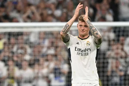 Kroos anuncia novo cargo na base do Real Madrid