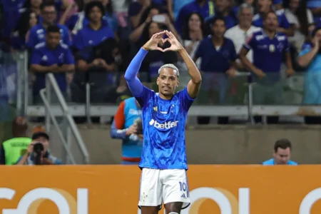 Matheus Pereira confirma vínculo com o Cruzeiro até 2026